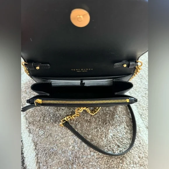 Tory Burch Willa Chain Wallet Crossbody Bag - Picture 2 of 8